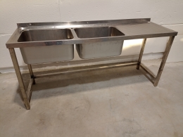 s/s sink with 2 tanks left